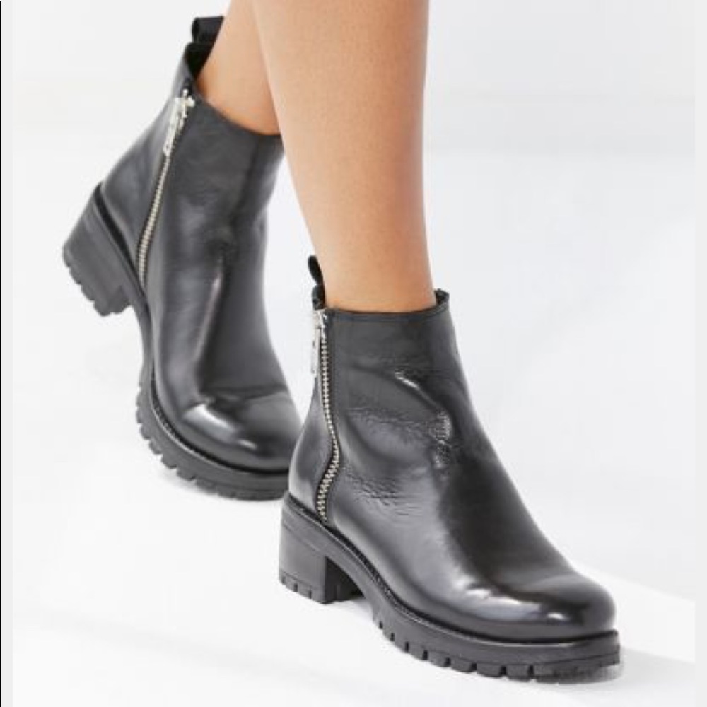 urban outfitters maci zippered ankle boot